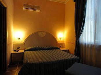 B&B Villa Primavera ปิซา ภายนอก รูปภาพ